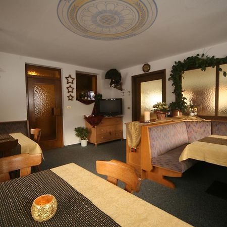 Hotel Garnì Iosc San Vigilio Di Marebbe Esterno foto