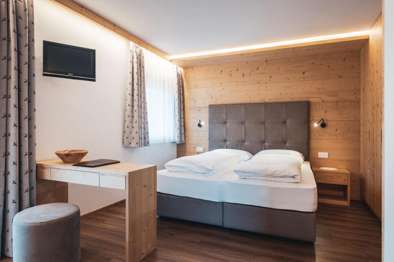 Hotel Garnì Iosc San Vigilio Di Marebbe Esterno foto