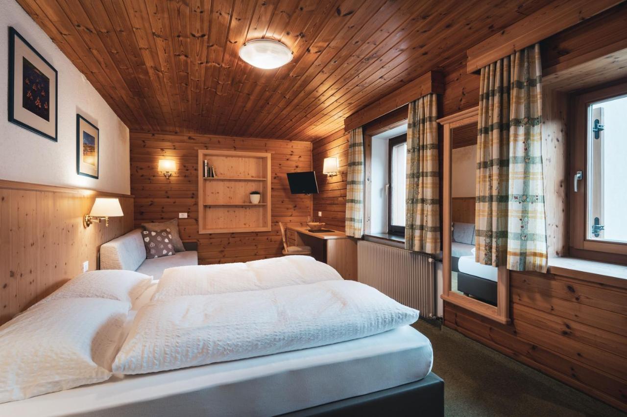 Hotel Garnì Iosc San Vigilio Di Marebbe Esterno foto