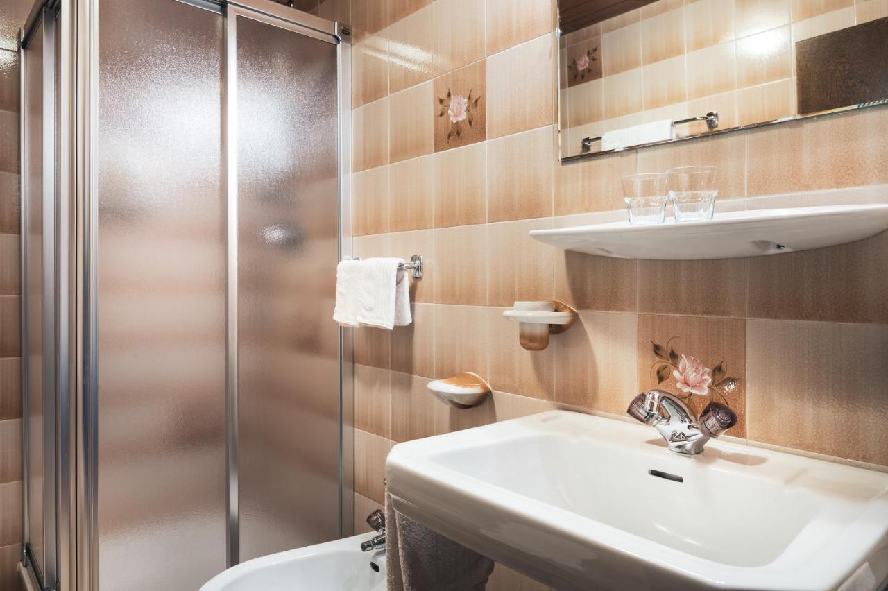 Hotel Garnì Iosc San Vigilio Di Marebbe Esterno foto