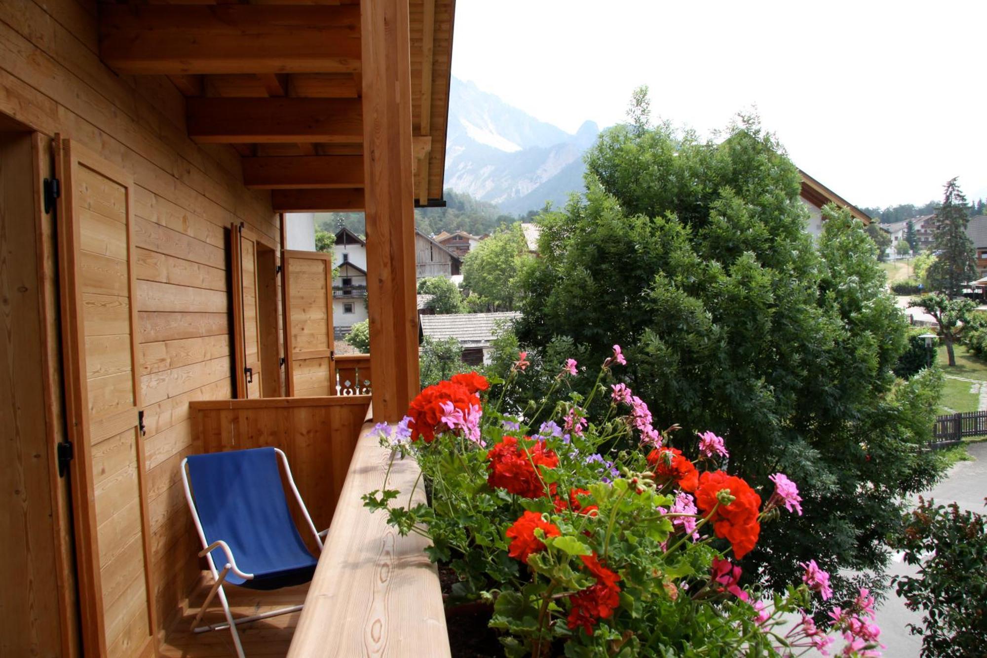 Hotel Garnì Iosc San Vigilio Di Marebbe Esterno foto