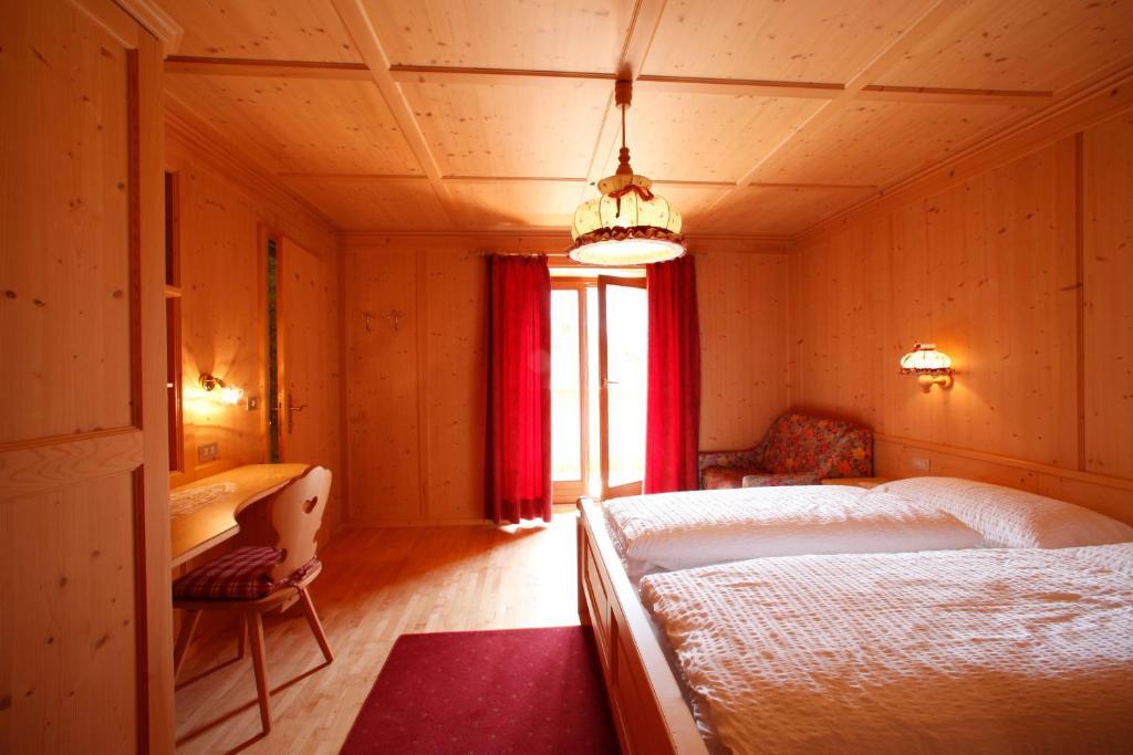 Hotel Garnì Iosc San Vigilio Di Marebbe Esterno foto